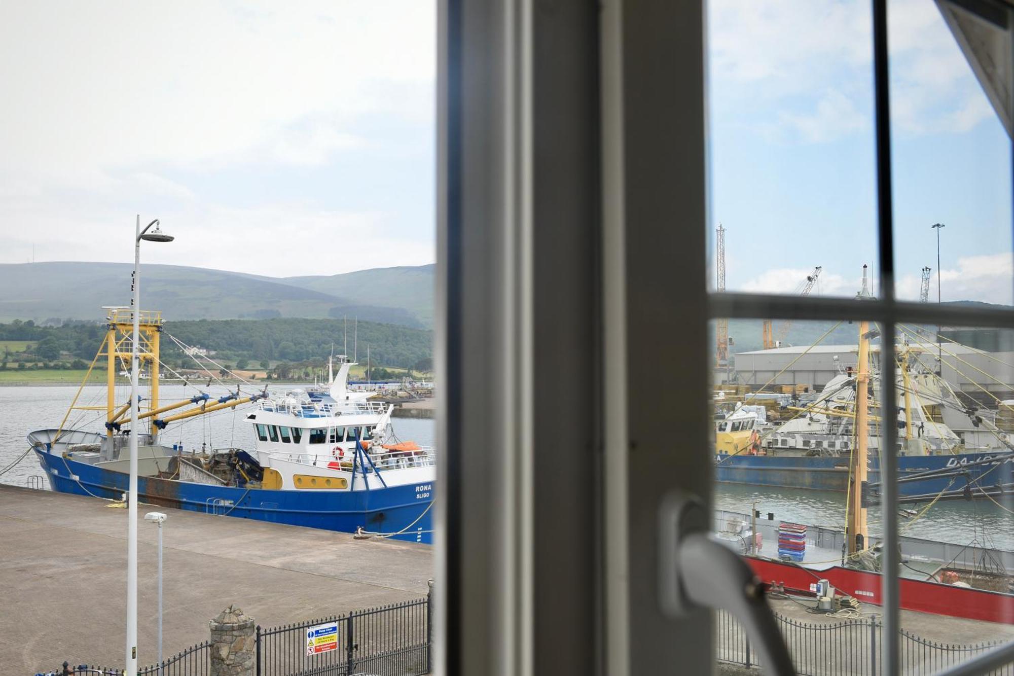 The Lough & Quay Accommodation Town Centre Warrenpoint Ngoại thất bức ảnh