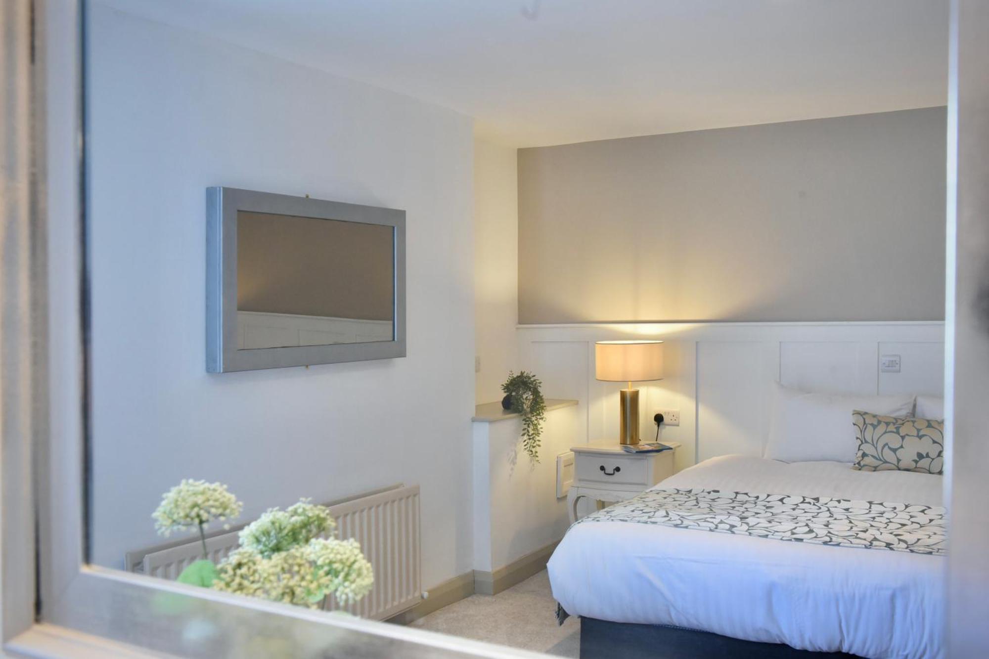 The Lough & Quay Accommodation Town Centre Warrenpoint Ngoại thất bức ảnh