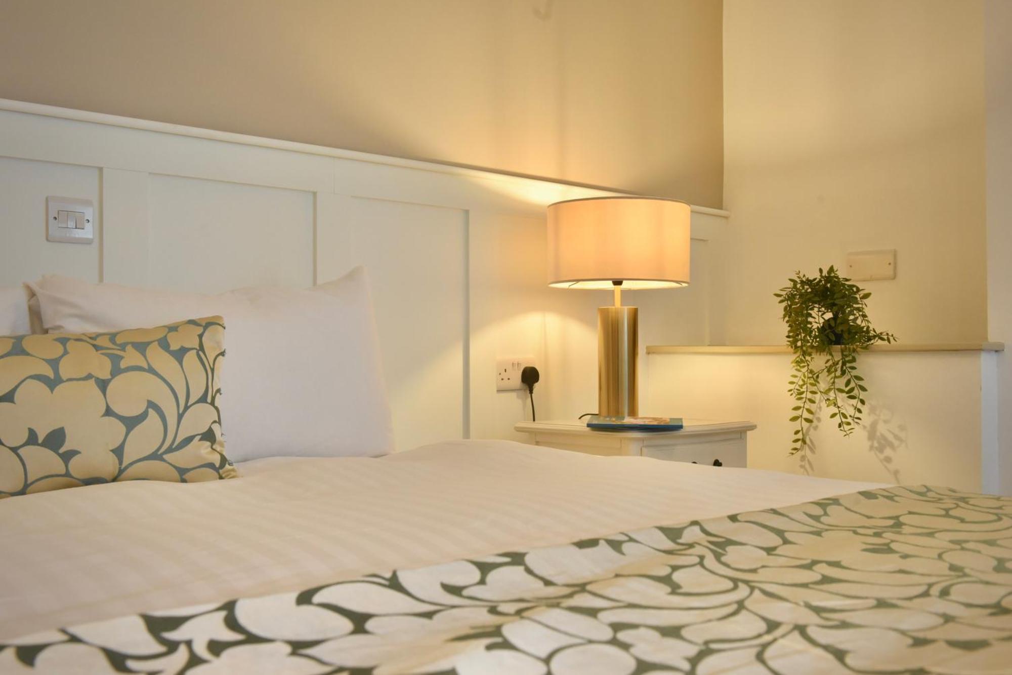 The Lough & Quay Accommodation Town Centre Warrenpoint Ngoại thất bức ảnh